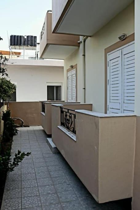 Flat , Near The Aiport Apartment *