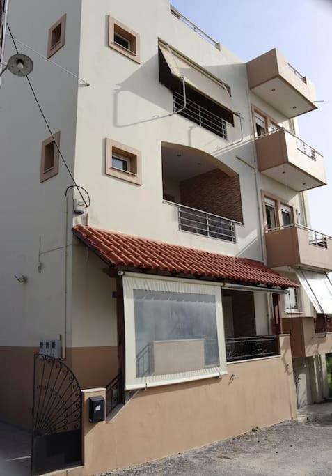 Flat , Near The Aiport Apartment *