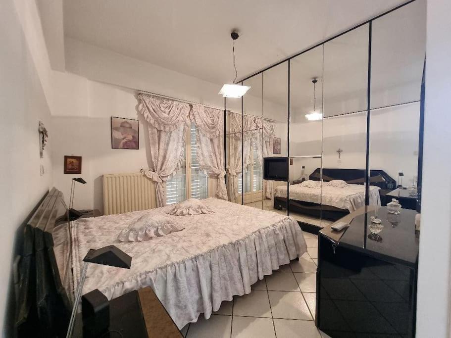 Flat , Near The Aiport Apartment *